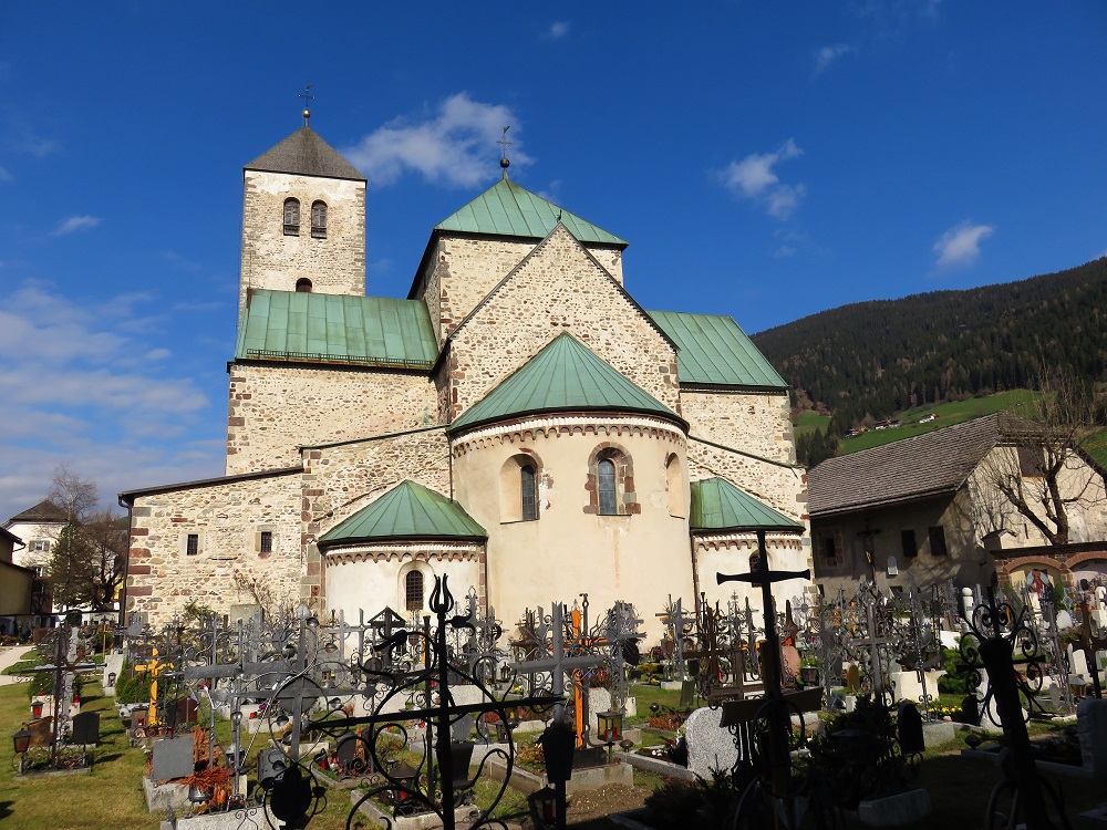 Die romanische Kirche in Innichen